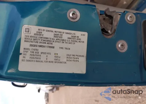 1997 Chevrolet C1500 Fleetside z USA, uszkodzony, nr VIN 2GCEC19R5V1178938